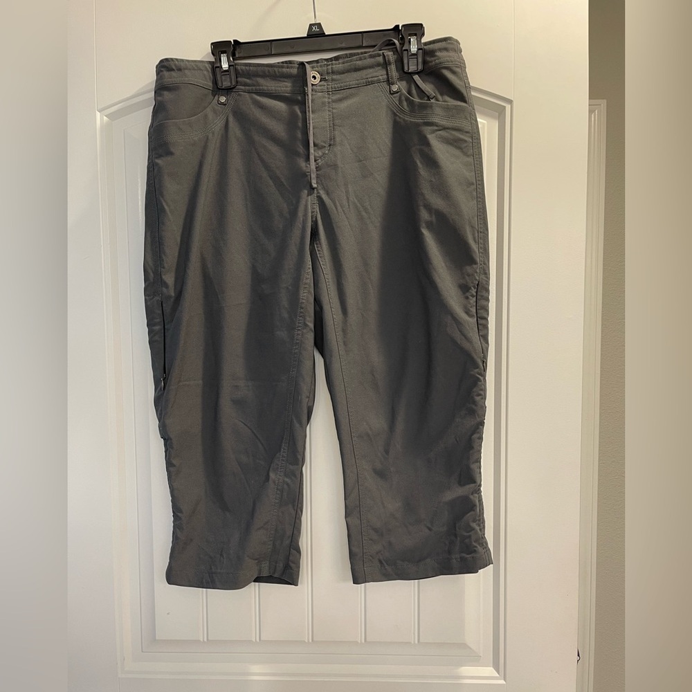Kuhl Legendary Pants cropped Gray Hiking 14